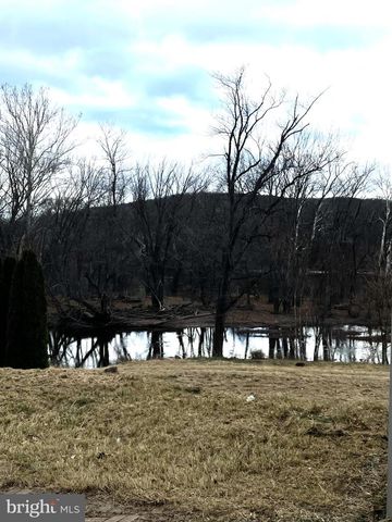 1840 WILLIAM PENN HWY, Mifflintown, PA 17059