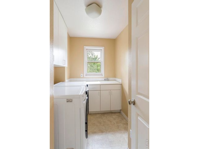4507 S Hampton Cir, Boulder, CO 80301