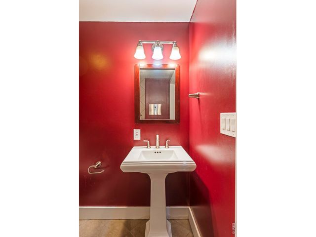 4507 S Hampton Cir, Boulder, CO 80301