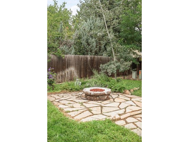 4507 S Hampton Cir, Boulder, CO 80301