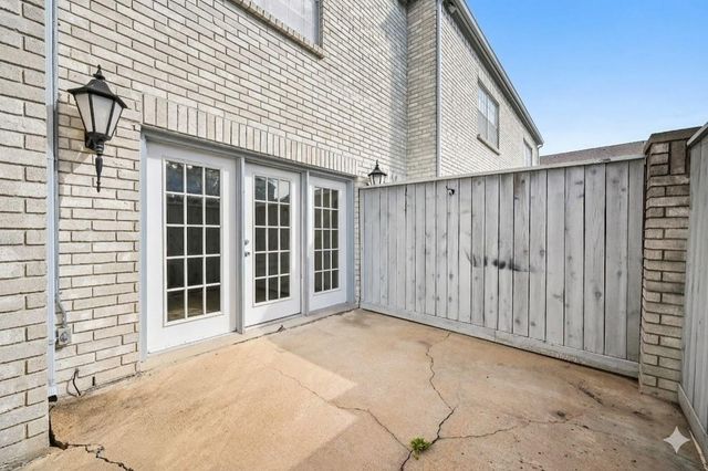 338 Wilcrest Drive 338, Houston, TX 77042