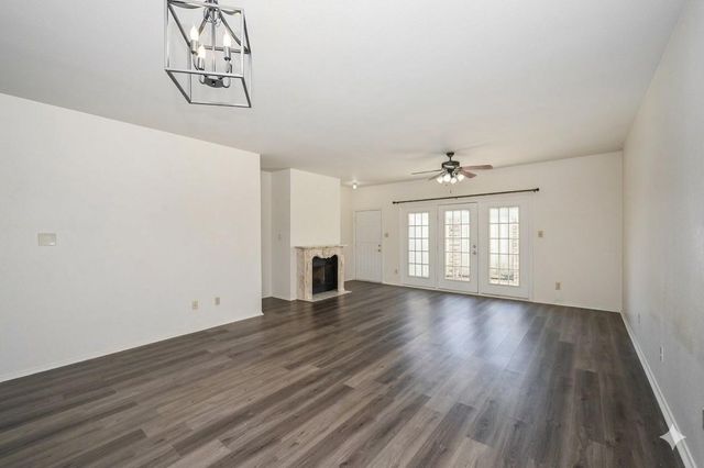 338 Wilcrest Drive 338, Houston, TX 77042