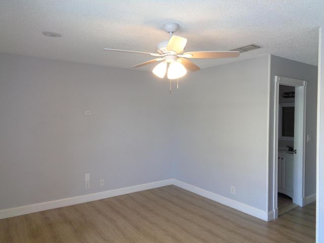 1917 NE 3rd Street 103, Deerfield Beach, FL 33441