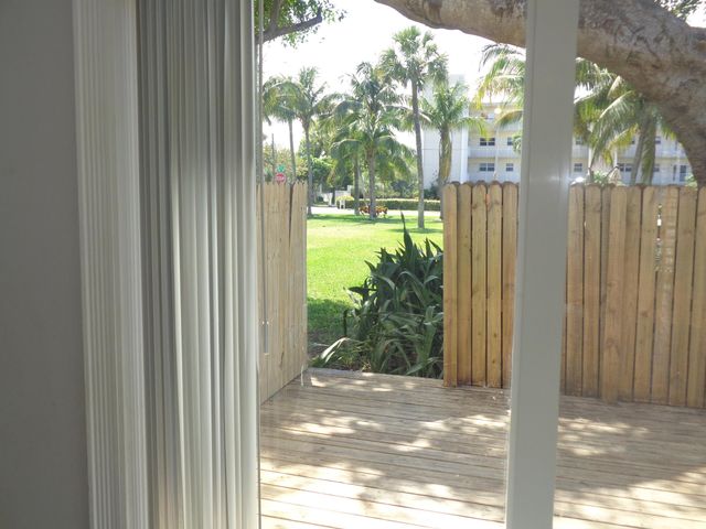 1917 NE 3rd Street 103, Deerfield Beach, FL 33441