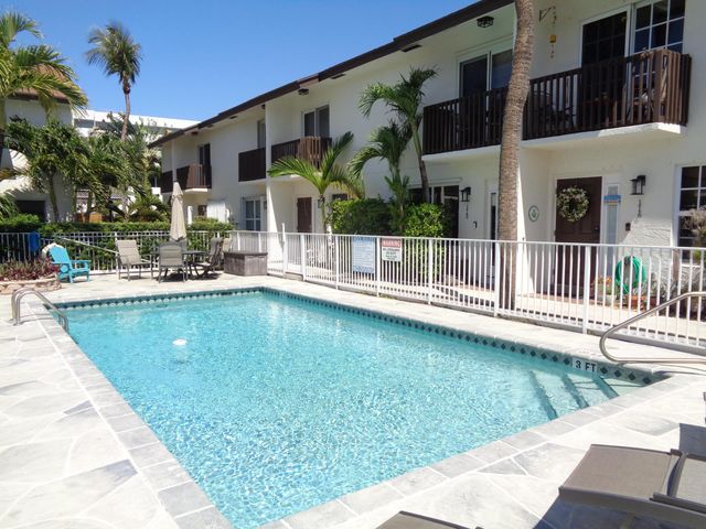 1917 NE 3rd Street 103, Deerfield Beach, FL 33441