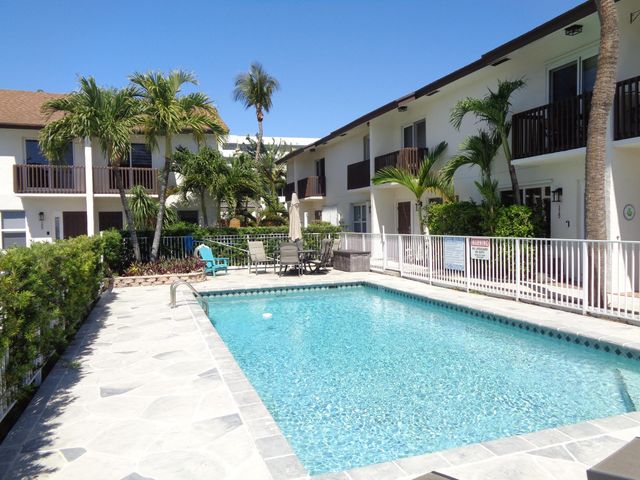 1917 NE 3rd Street 103, Deerfield Beach, FL 33441