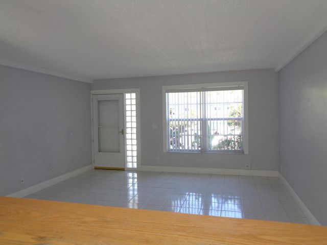 1917 NE 3rd Street 103, Deerfield Beach, FL 33441