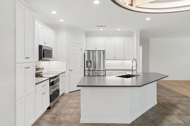 9505 Rivercrest Drive, Denton, TX 76207