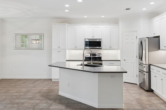 9505 Rivercrest Drive, Denton, TX 76207