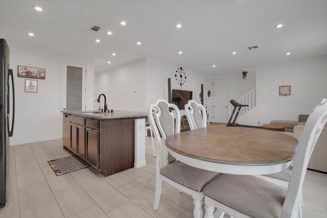 15532 Warbler Pl, Lathrop, CA 95330