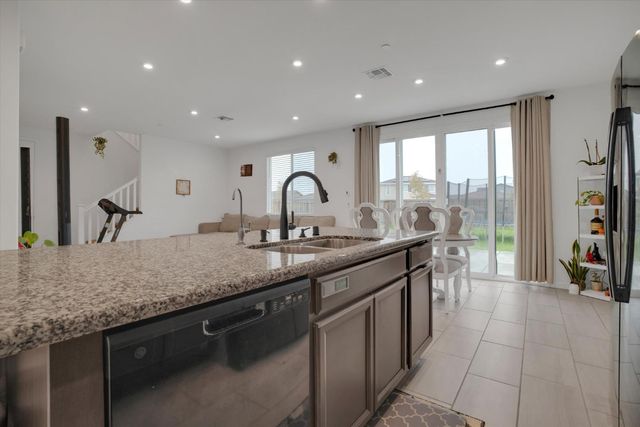 15532 Warbler Pl, Lathrop, CA 95330