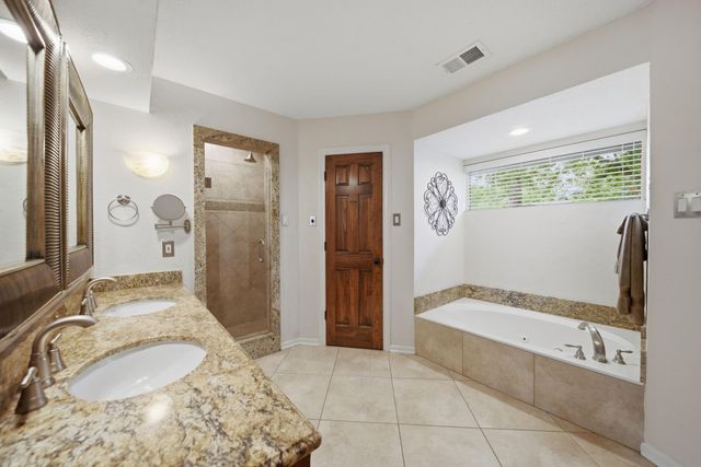 67 Huntsmans Horn Circle, The Woodlands, TX 77380