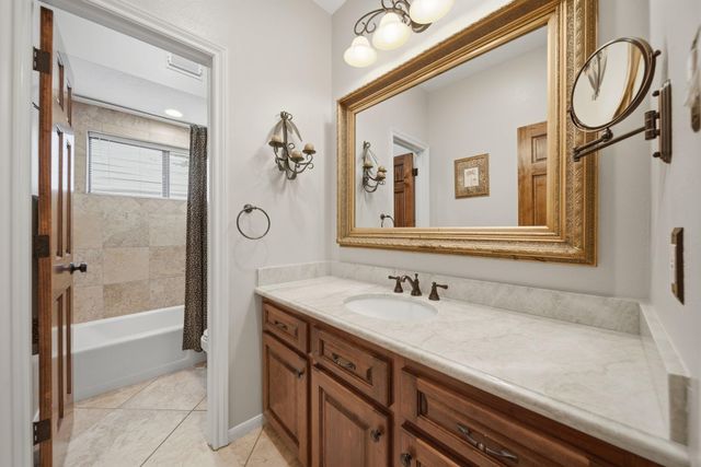 67 Huntsmans Horn Circle, The Woodlands, TX 77380