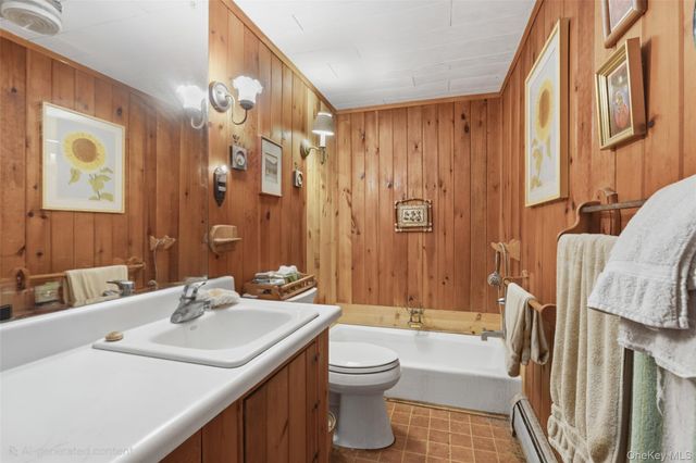 586 New Hempstead Road, Spring Valley, NY 10977