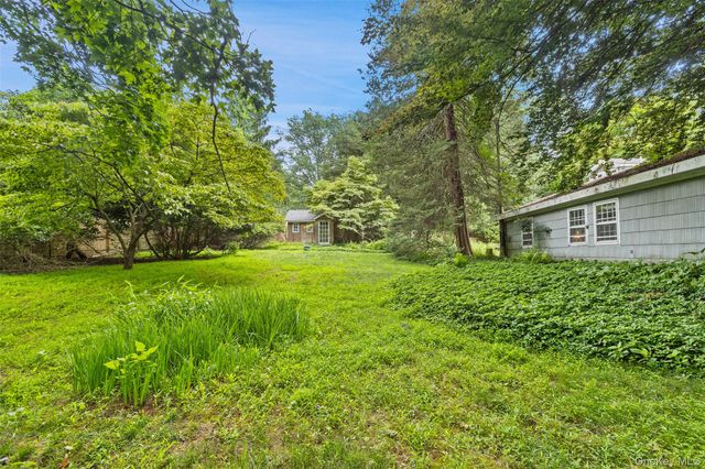 586 New Hempstead Road, Spring Valley, NY 10977