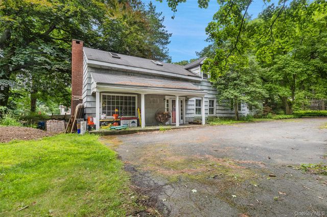 586 New Hempstead Road, Spring Valley, NY 10977
