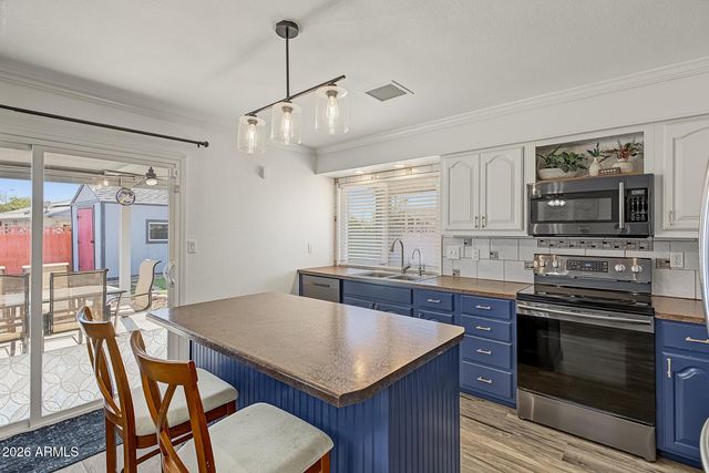 637 W GARNET Avenue, Mesa, AZ 85210