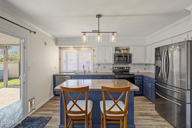 637 W GARNET Avenue, Mesa, AZ 85210