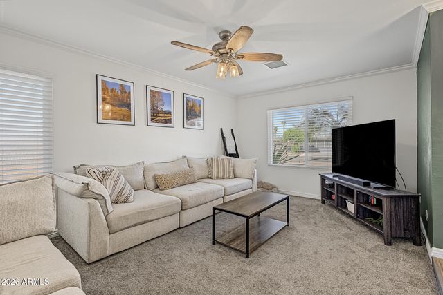 637 W GARNET Avenue, Mesa, AZ 85210