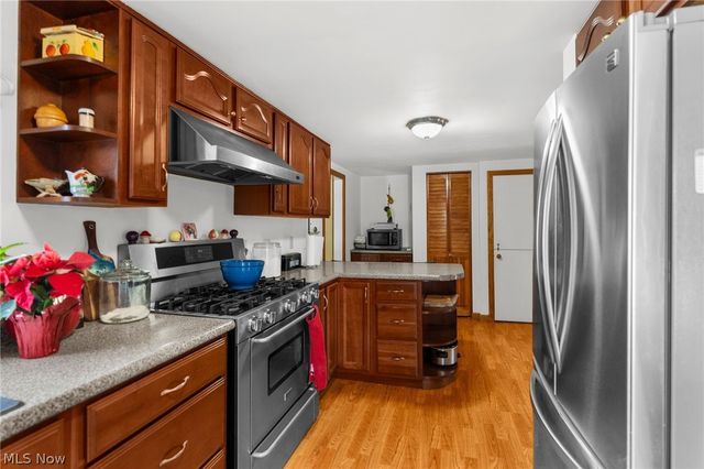 7441 Hubbard Bedford Road, Hubbard, OH 44425