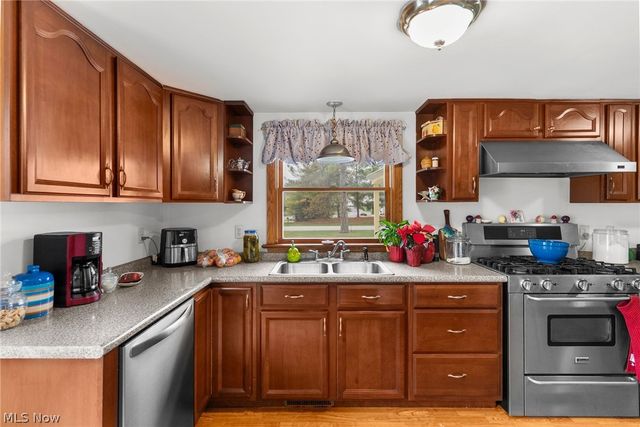 7441 Hubbard Bedford Road, Hubbard, OH 44425