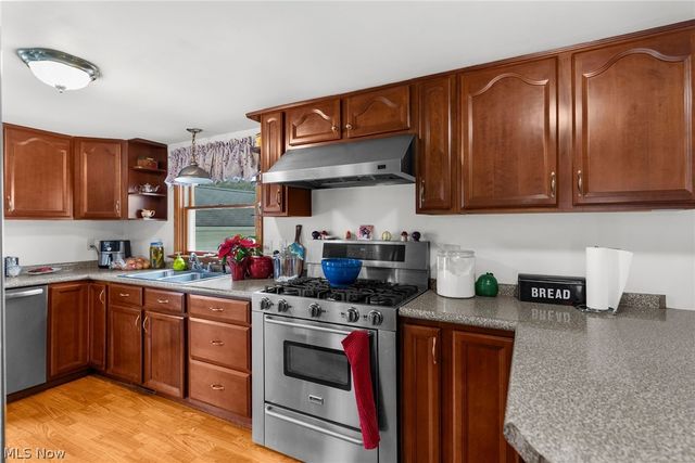 7441 Hubbard Bedford Road, Hubbard, OH 44425