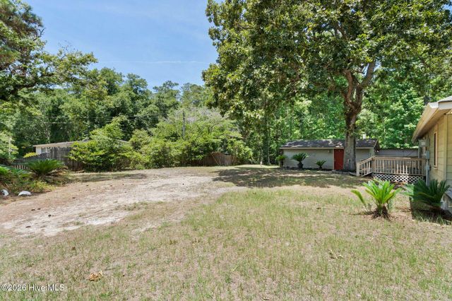 390 Varnamtown Road SW, Supply, NC 28462