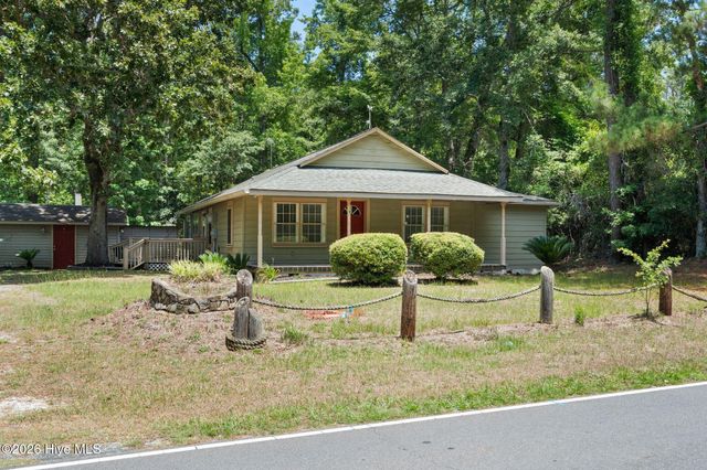 390 Varnamtown Road SW, Supply, NC 28462