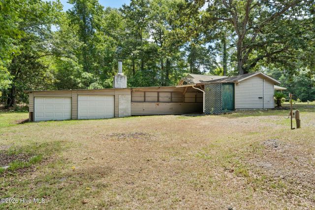 390 Varnamtown Road SW, Supply, NC 28462