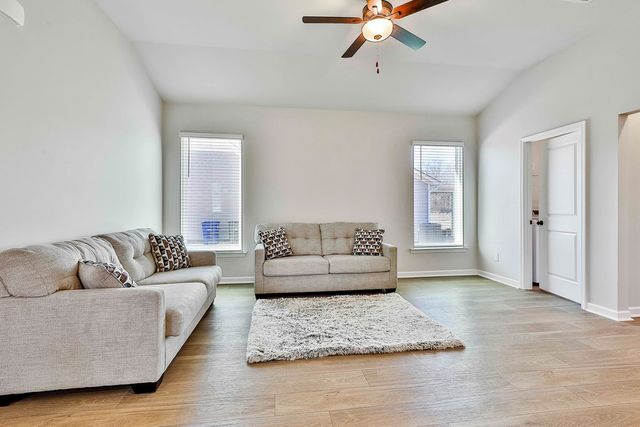 1825 Woodward Oaks Trail, Auburn, AL 36860