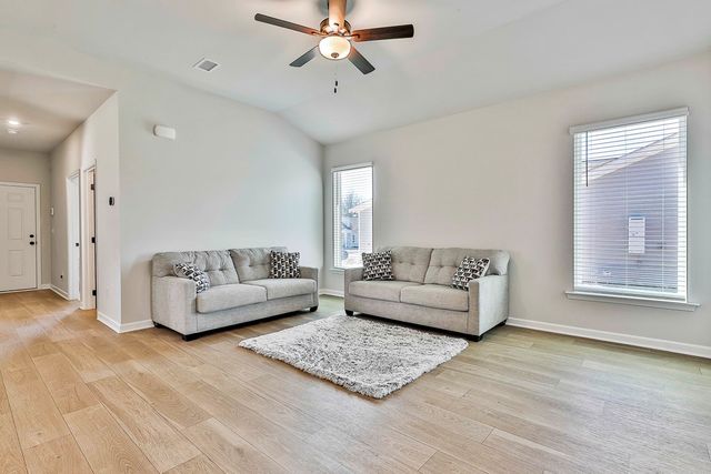 1825 Woodward Oaks Trail, Auburn, AL 36860