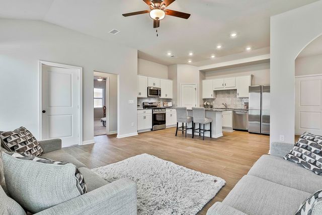 1825 Woodward Oaks Trail, Auburn, AL 36860