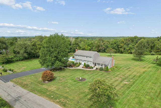 196 Eight Lots Rd, Sutton, MA 01590