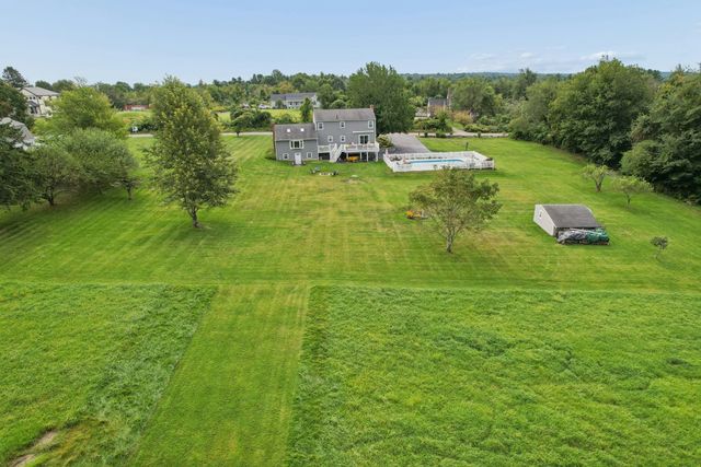 196 Eight Lots Rd, Sutton, MA 01590