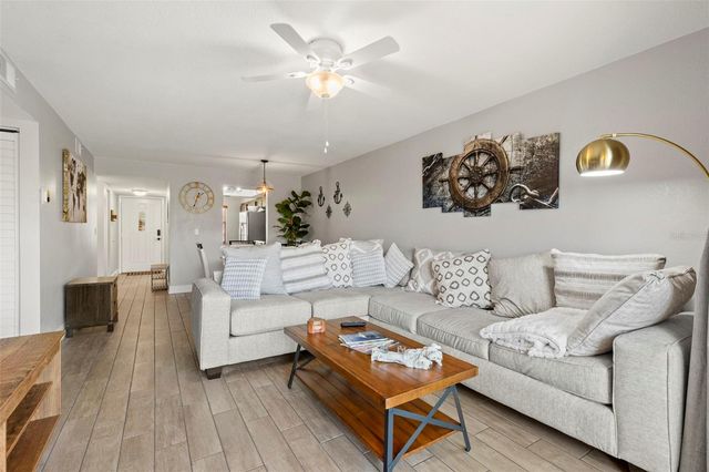 5817 PARK STREET N 406, St Petersburg, FL 33709