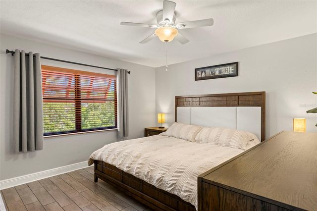 5817 PARK STREET N 406, St Petersburg, FL 33709