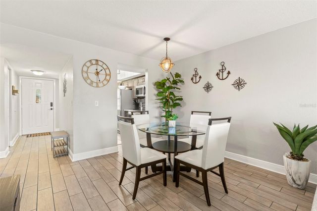 5817 PARK STREET N 406, St Petersburg, FL 33709