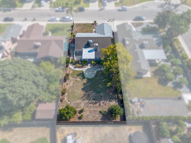 1041 Greenfield Drive, Porterville, CA 93257