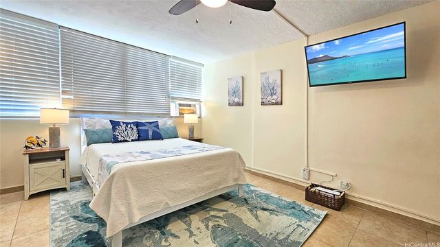 134 Kapahulu Avenue 801, Honolulu, HI 96815