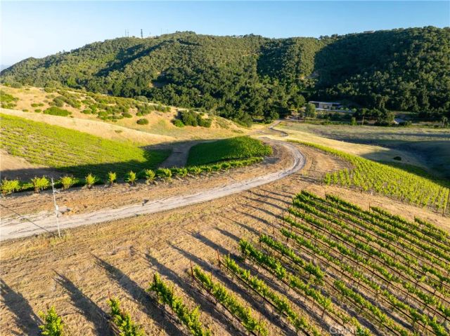 2762 Adelaida, Paso Robles, CA 93446