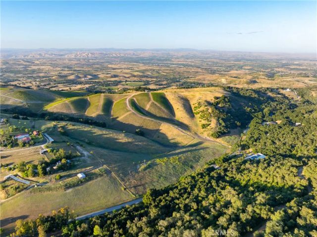 2762 Adelaida, Paso Robles, CA 93446