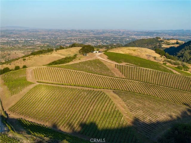 2762 Adelaida, Paso Robles, CA 93446