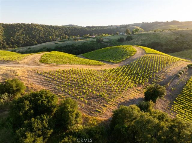 2762 Adelaida, Paso Robles, CA 93446