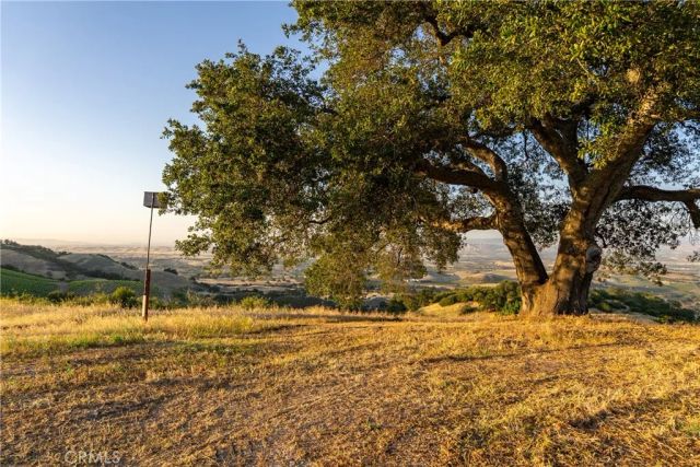 2762 Adelaida, Paso Robles, CA 93446