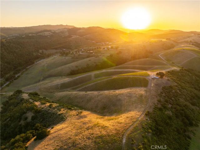 2762 Adelaida, Paso Robles, CA 93446