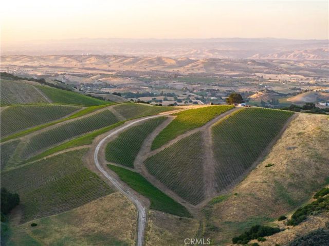 2762 Adelaida, Paso Robles, CA 93446