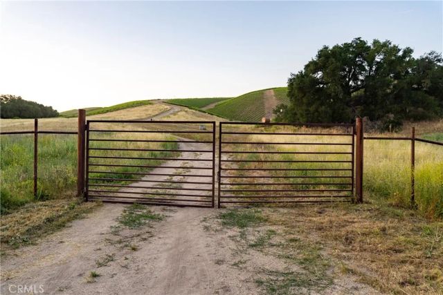 2762 Adelaida, Paso Robles, CA 93446