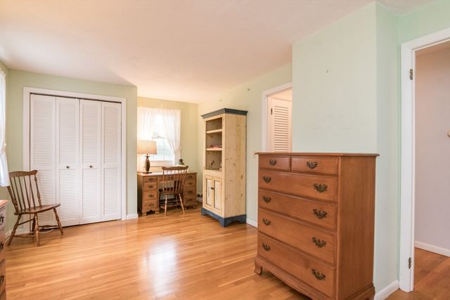 90 Columbia Drive, Amherst, MA 01002