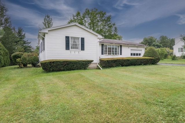 90 Columbia Drive, Amherst, MA 01002