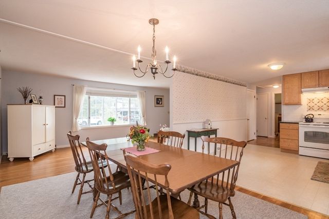 90 Columbia Drive, Amherst, MA 01002